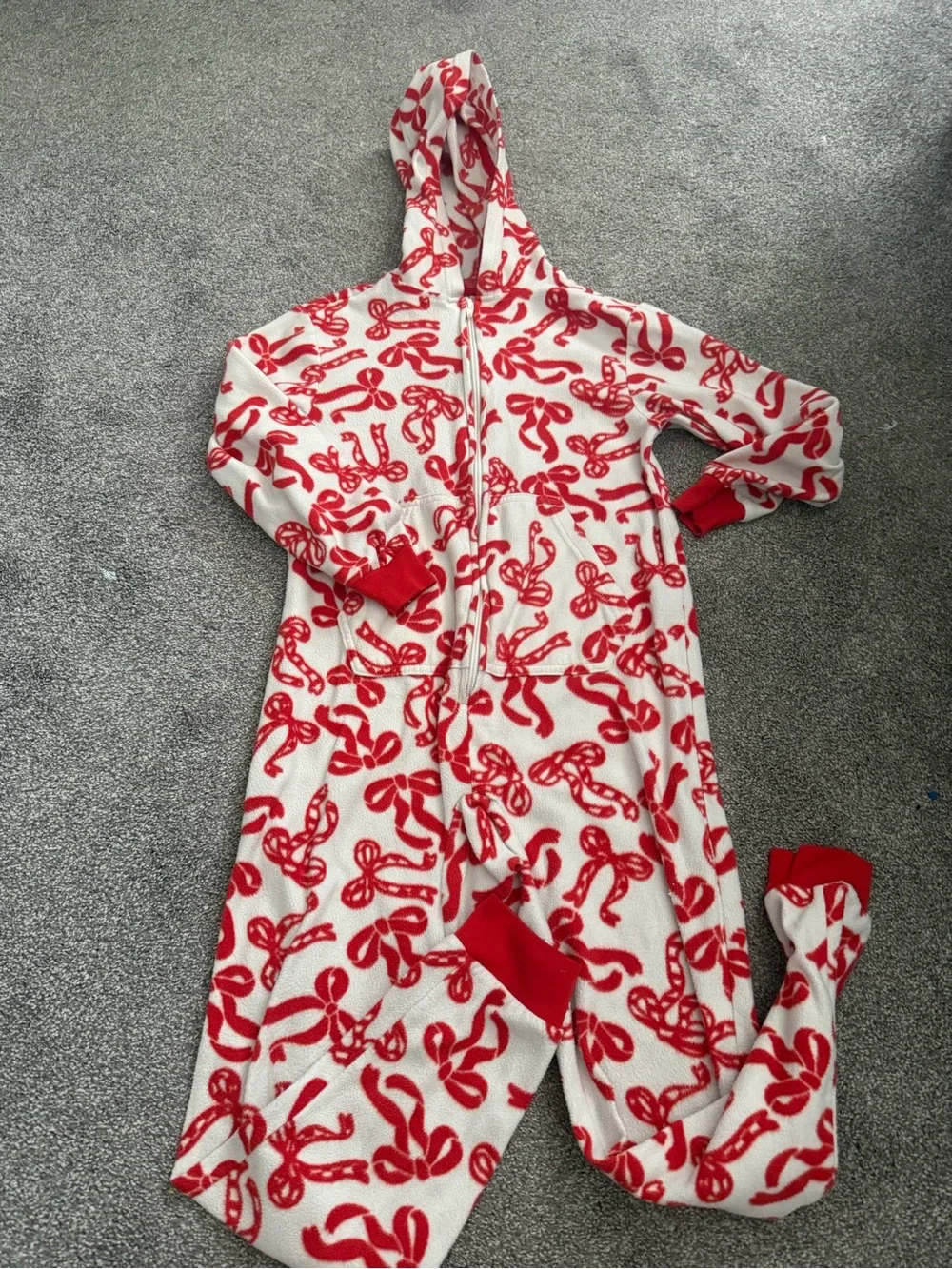 Cat & Jack Red Bow Print One-Piece Union Suit Pajama Sz M(8)